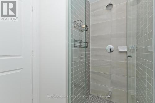 1409 - 4655 Metcalfe Avenue, Mississauga, ON - Indoor Photo Showing Bathroom