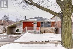 301 EAST 43RD STREET  Hamilton, ON L8T 3C6