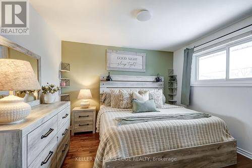 301 East 43Rd Street, Hamilton, ON - Indoor Photo Showing Bedroom