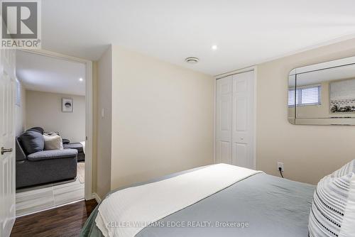 301 East 43Rd Street, Hamilton, ON - Indoor Photo Showing Bedroom