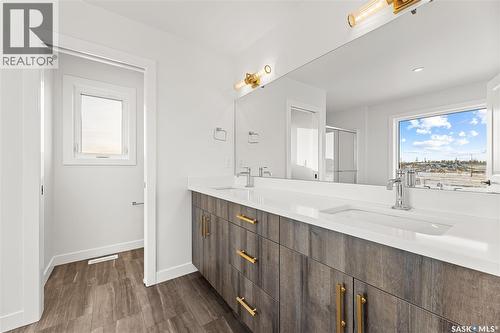 279 Nazarali Way, Saskatoon, SK - Indoor Photo Showing Bathroom