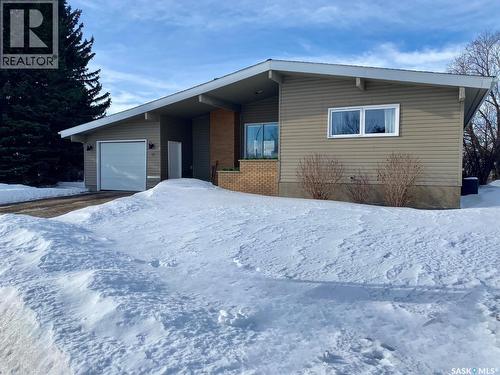 91 Moir Drive, Oxbow, SK - Outdoor