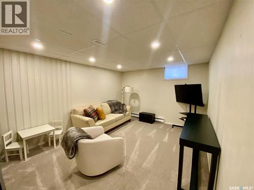 91 Moir Drive, Oxbow, SK - Indoor Photo Showing Basement