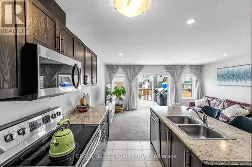 Kitchen - 47 - 135 Hardcastle Drive, Cambridge, ON 