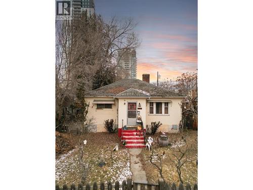 1470 Richter Street, Kelowna, BC - Outdoor