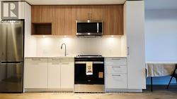 316 - 500 PLAINS ROAD E  Burlington, ON L7T 2E1