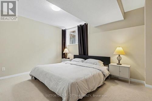 340 London Terrace, Ottawa, ON - Indoor Photo Showing Bedroom