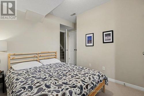 340 London Terrace, Ottawa, ON - Indoor Photo Showing Bedroom