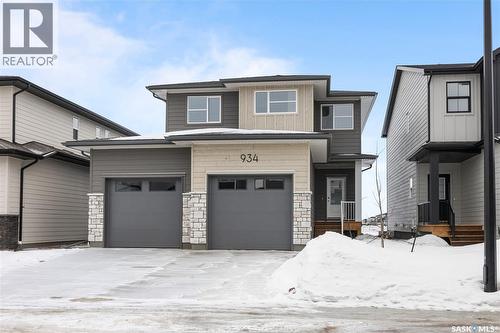 934 Brighton Gate, Saskatoon, SK - Outdoor With Facade