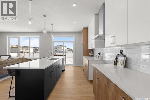 934 Brighton Gate, Saskatoon, SK - Indoor Photo Showing Kitchen With Upgraded Kitchen
