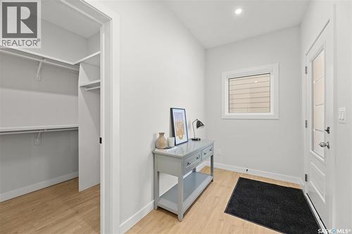 934 Brighton Gate, Saskatoon, SK - Indoor