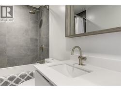 Main bathroom - 4 piece - 