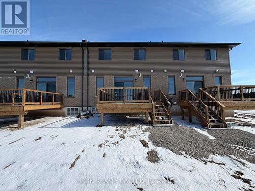 55 Woodcock Drive, Tillsonburg, ON - Outdoor With Deck Patio Veranda With Exterior