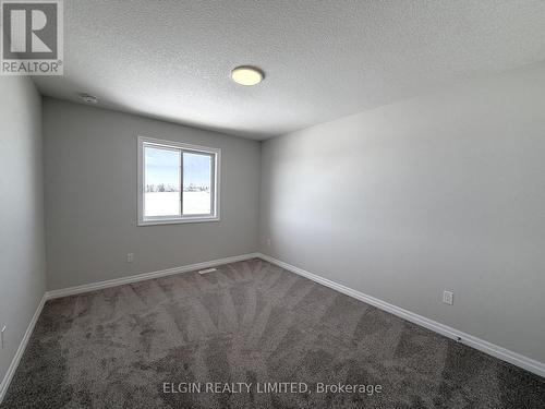 55 Woodcock Drive, Tillsonburg, ON - Indoor Photo Showing Other Room