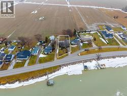 3306 ST CLAIR PARKWAY Sombra, ON N0P 2H0