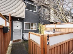 2-50 Montreal St  Victoria, BC V8V 1Y5