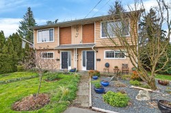 2327 Willemar Ave  Courtenay, BC V9N 3M7
