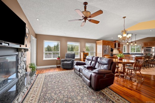 1780 Jay Bell Trail, Qualicum Beach, BC 