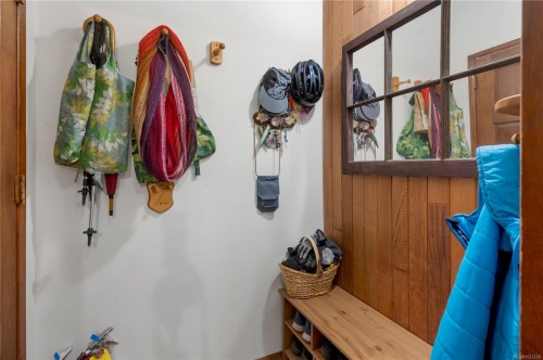 810 Shellbourne Blvd, Campbell River, BC 