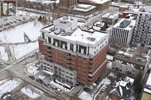 306 - 320 MCLEOD STREET  Ottawa, ON K2P 1A3