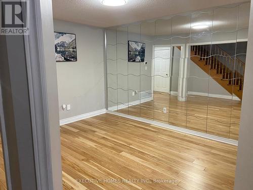 964 Fielder Drive, Mississauga, ON - Indoor Photo Showing Other Room