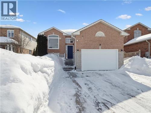 19 LESLIE Avenue  Barrie, ON L4N 9N9