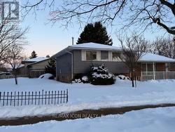 55 GRACEFIELD CRESCENT  Kitchener, ON N2E 1R8