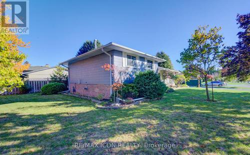 55 Gracefield Crescent, Kitchener, ON - Outdoor