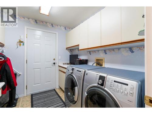 2595 Catherine Place Unit# 15, Armstrong, BC - Indoor Photo Showing Laundry Room