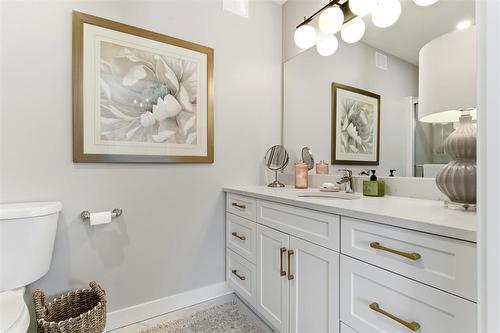 58 Berkeley Bend, Steinbach, MB - Indoor Photo Showing Bathroom