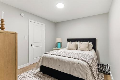 58 Berkeley Bend, Steinbach, MB - Indoor Photo Showing Bedroom