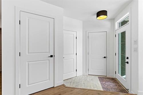 58 Berkeley Bend, Steinbach, MB - Indoor Photo Showing Other Room