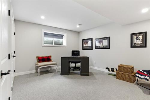58 Berkeley Bend, Steinbach, MB - Indoor Photo Showing Other Room