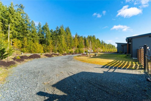 3770 Tralee Rd, Qualicum Beach, BC 