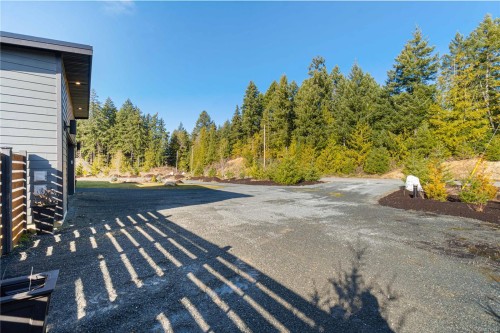 3770 Tralee Rd, Qualicum Beach, BC 