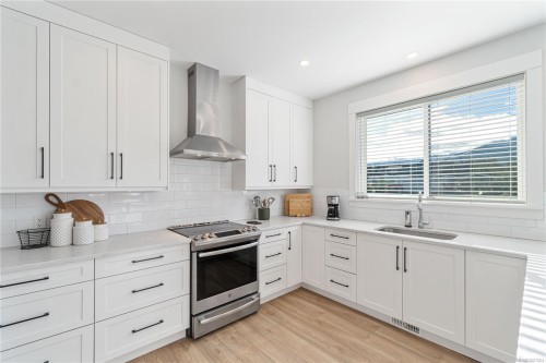 3770 Tralee Rd, Qualicum Beach, BC 