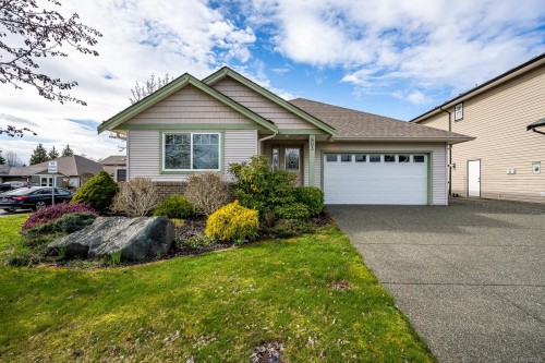 803 Labrador Dr, Comox, BC 