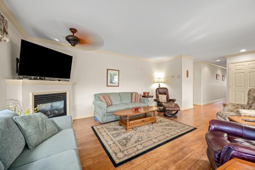 803 Labrador Dr, Comox, BC 