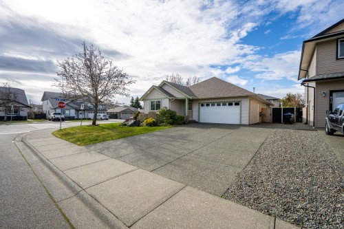 803 Labrador Dr, Comox, BC 