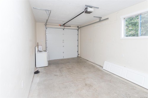 3960 Ostby Pl, Bowser, BC 