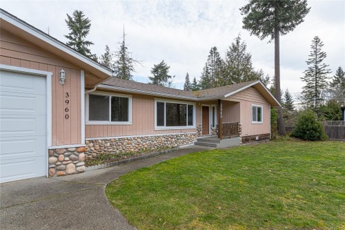 3960 Ostby Pl, Bowser, BC 
