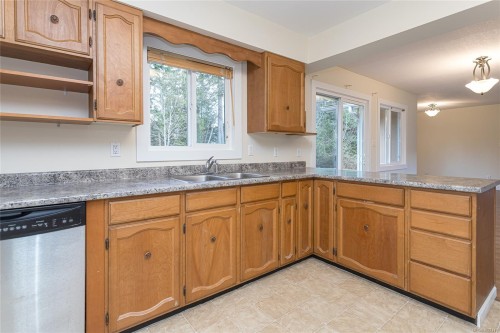 3960 Ostby Pl, Bowser, BC 