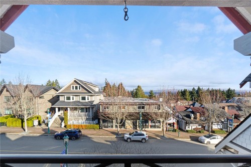 301-222 Second Ave, Qualicum Beach, BC - Outdoor