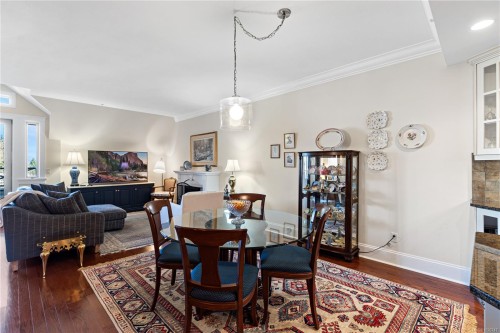 301-222 Second Ave, Qualicum Beach, BC - Indoor