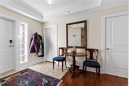 301-222 Second Ave, Qualicum Beach, BC - Indoor Photo Showing Other Room