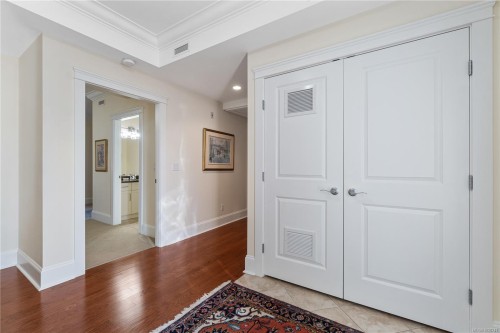 301-222 Second Ave, Qualicum Beach, BC - Indoor Photo Showing Other Room