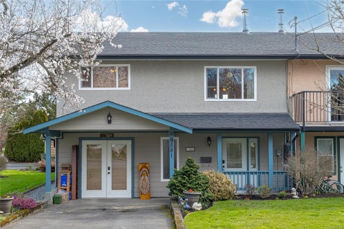 9581 Epco Dr  Sidney, BC V8L 2T1