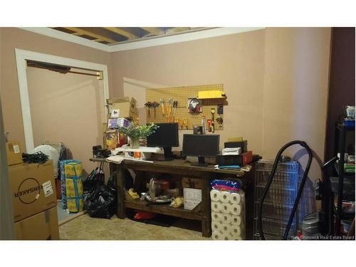 8 Hillside Lane, Fredericton, NB 