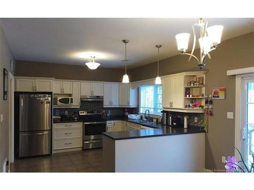 8 Hillside Lane, Fredericton, NB 