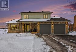 89 QUEEN CHARLOTTE STREET  Ottawa, ON K0A 2Z0